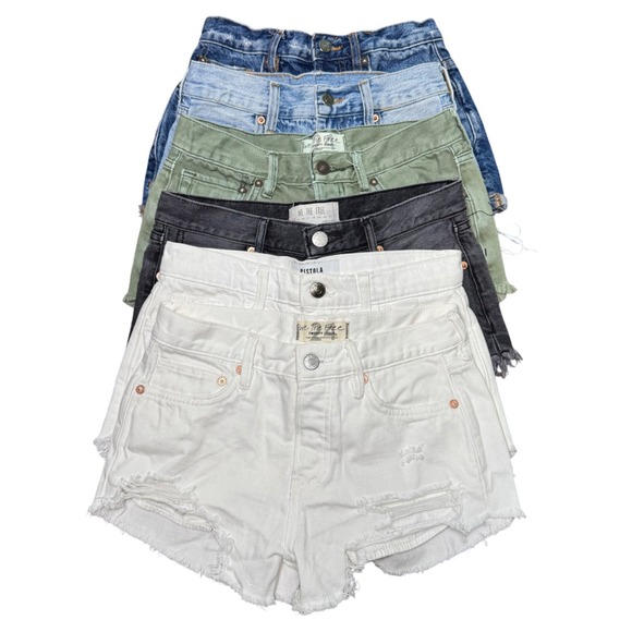 Free People Pistola Micro Distressed Denim Short Lot...